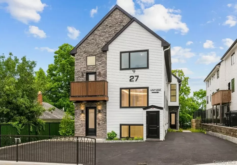 27 Ewing Avenue, Ramapo, NY, 8 Bedrooms Bedrooms, 15 Rooms Rooms,5 BathroomsBathrooms,Residential,For Rent,Ewing,0,1035038 27 Ewing Avenue, Ramapo, NY, 8 Bedrooms Bedrooms, 15 Rooms Rooms,5 BathroomsBathrooms,Residential,For Rent,Ewing,0,1035038