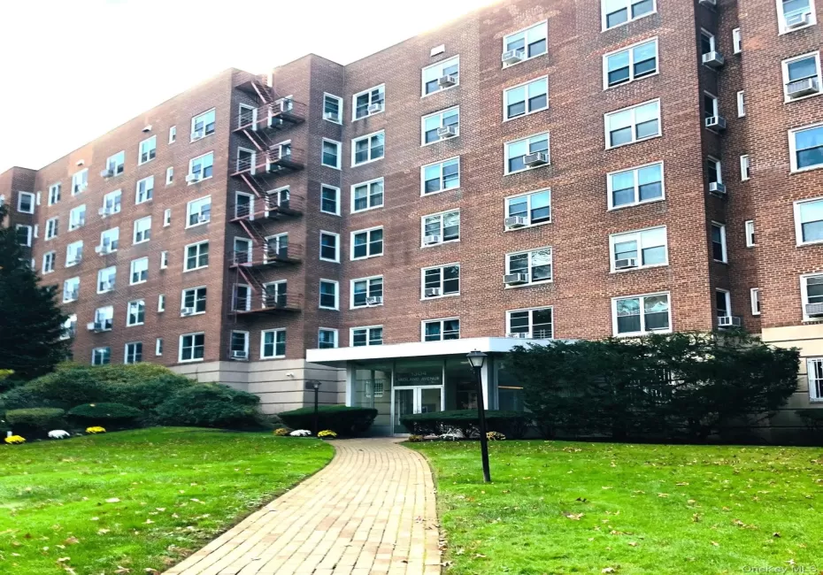 1304 Midland Avenue, Yonkers, NY, 2 Bedrooms Bedrooms, 4 Rooms Rooms,1 BathroomBathrooms,Residential,For Rent,Midland,0,1035558 1304 Midland Avenue, Yonkers, NY, 2 Bedrooms Bedrooms, 4 Rooms Rooms,1 BathroomBathrooms,Residential,For Rent,Midland,0,1035558
