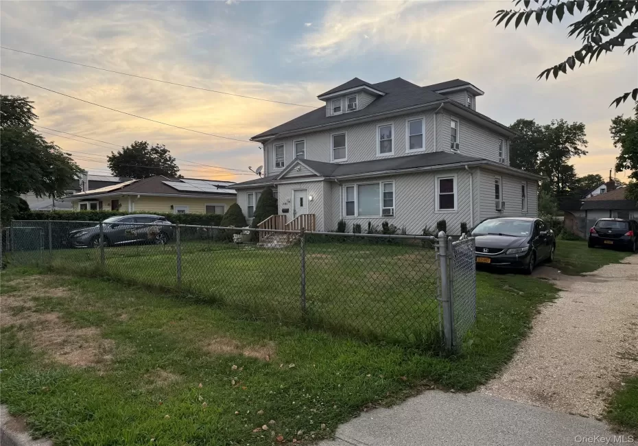 151 Amherst Street, Hempstead, NY, 6 Bedrooms Bedrooms, 11 Rooms Rooms,2 BathroomsBathrooms,Residential,For Rent,Amherst,0,1029686 151 Amherst Street, Hempstead, NY, 6 Bedrooms Bedrooms, 11 Rooms Rooms,2 BathroomsBathrooms,Residential,For Rent,Amherst,0,1029686