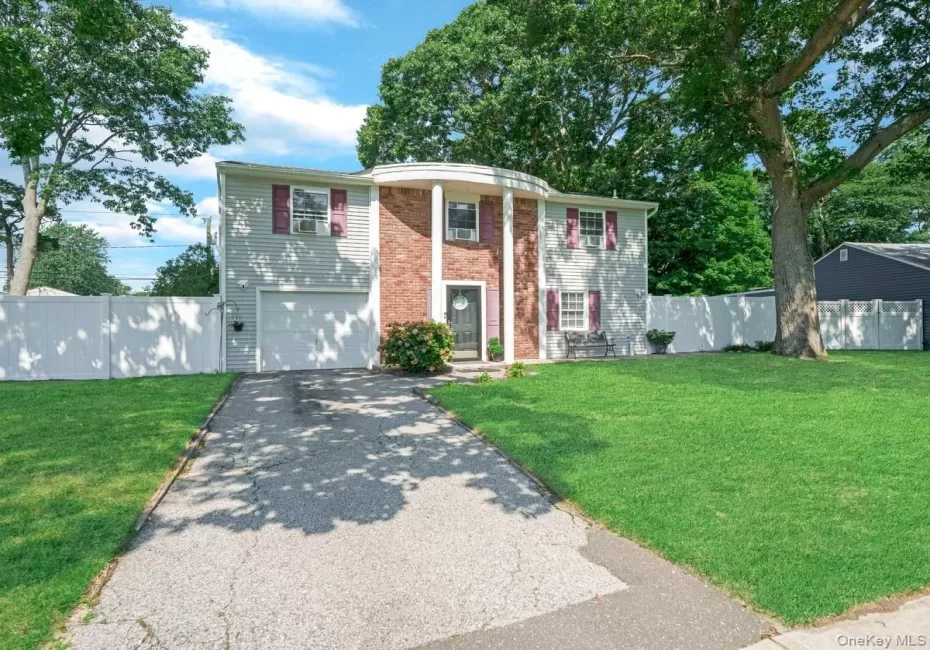 10 Corvair Lane, Brookhaven, NY, 4 Bedrooms Bedrooms, 11 Rooms Rooms,1 BathroomBathrooms,Residential,For Rent,Corvair,0,1035442 10 Corvair Lane, Brookhaven, NY, 4 Bedrooms Bedrooms, 11 Rooms Rooms,1 BathroomBathrooms,Residential,For Rent,Corvair,0,1035442