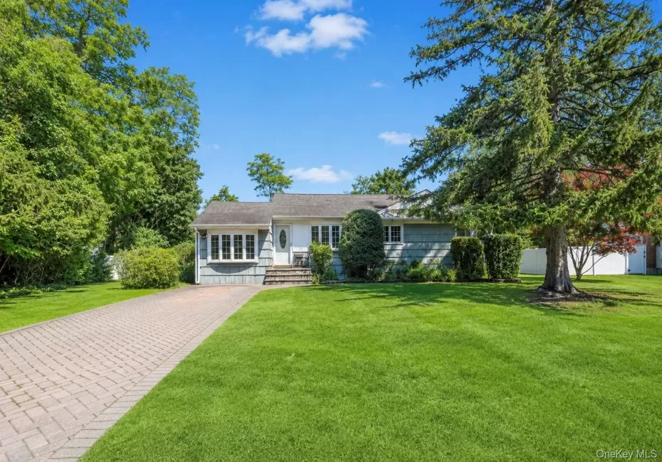 1 Dale Lane, Smithtown, NY, 3 Bedrooms Bedrooms, 7 Rooms Rooms,1 BathroomBathrooms,Residential,For Rent,Dale,0,1035638 1 Dale Lane, Smithtown, NY, 3 Bedrooms Bedrooms, 7 Rooms Rooms,1 BathroomBathrooms,Residential,For Rent,Dale,0,1035638