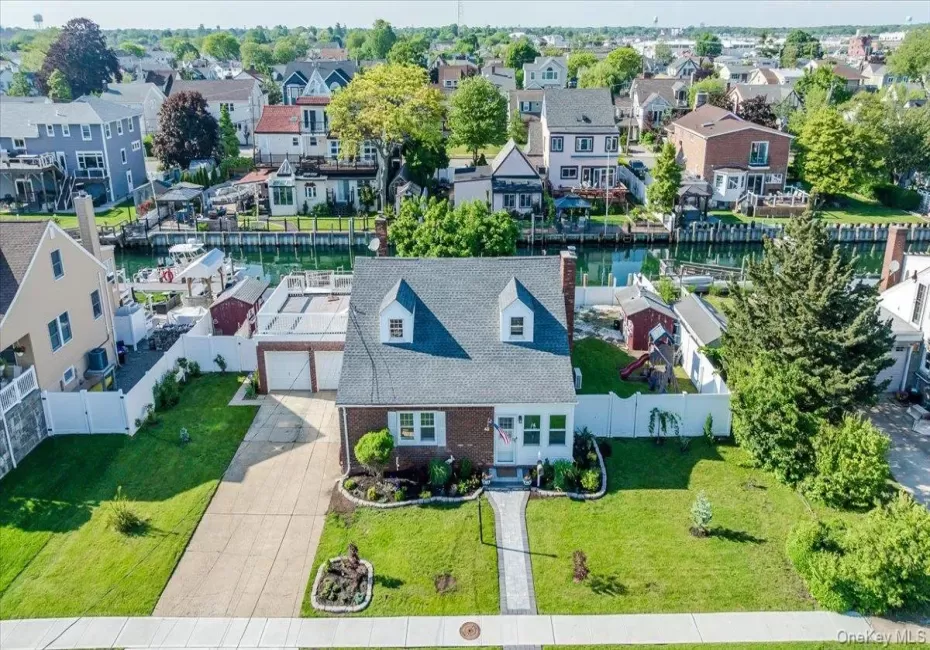 48 3rd Street, Hempstead, NY, 4 Bedrooms Bedrooms, 10 Rooms Rooms,3 BathroomsBathrooms,Residential,For Rent,3rd,0,1035277 48 3rd Street, Hempstead, NY, 4 Bedrooms Bedrooms, 10 Rooms Rooms,3 BathroomsBathrooms,Residential,For Rent,3rd,0,1035277