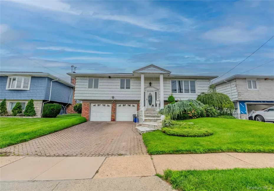 3232 Ocean Harbor Drive, Hempstead, NY, 4 Bedrooms Bedrooms, 8 Rooms Rooms,2 BathroomsBathrooms,Residential,For Rent,Ocean Harbor,0,1033922 3232 Ocean Harbor Drive, Hempstead, NY, 4 Bedrooms Bedrooms, 8 Rooms Rooms,2 BathroomsBathrooms,Residential,For Rent,Ocean Harbor,0,1033922