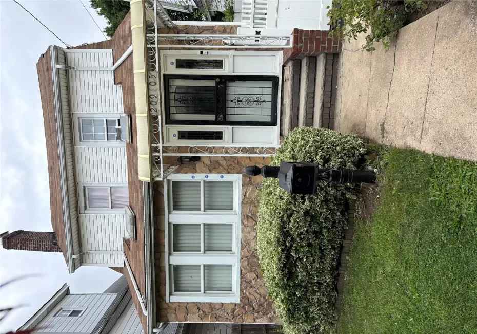 20905 Hollis Avenue, New York, NY, 3 Bedrooms Bedrooms, 7 Rooms Rooms,1 BathroomBathrooms,Residential,For Rent,Hollis,0,1035878 20905 Hollis Avenue, New York, NY, 3 Bedrooms Bedrooms, 7 Rooms Rooms,1 BathroomBathrooms,Residential,For Rent,Hollis,0,1035878
