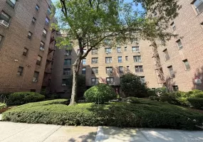 83-05 98 Street, New York, NY, 2 Bedrooms Bedrooms, 4 Rooms Rooms,1 BathroomBathrooms,Residential,For Rent,98,0,1035907 83-05 98 Street, New York, NY, 2 Bedrooms Bedrooms, 4 Rooms Rooms,1 BathroomBathrooms,Residential,For Rent,98,0,1035907
