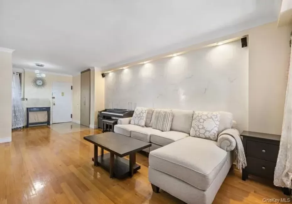 61-35 98th street, New York, NY, 3 Bedrooms Bedrooms, 6 Rooms Rooms,2 BathroomsBathrooms,Residential,For Rent,98th street,0,1036019 61-35 98th street, New York, NY, 3 Bedrooms Bedrooms, 6 Rooms Rooms,2 BathroomsBathrooms,Residential,For Rent,98th street,0,1036019