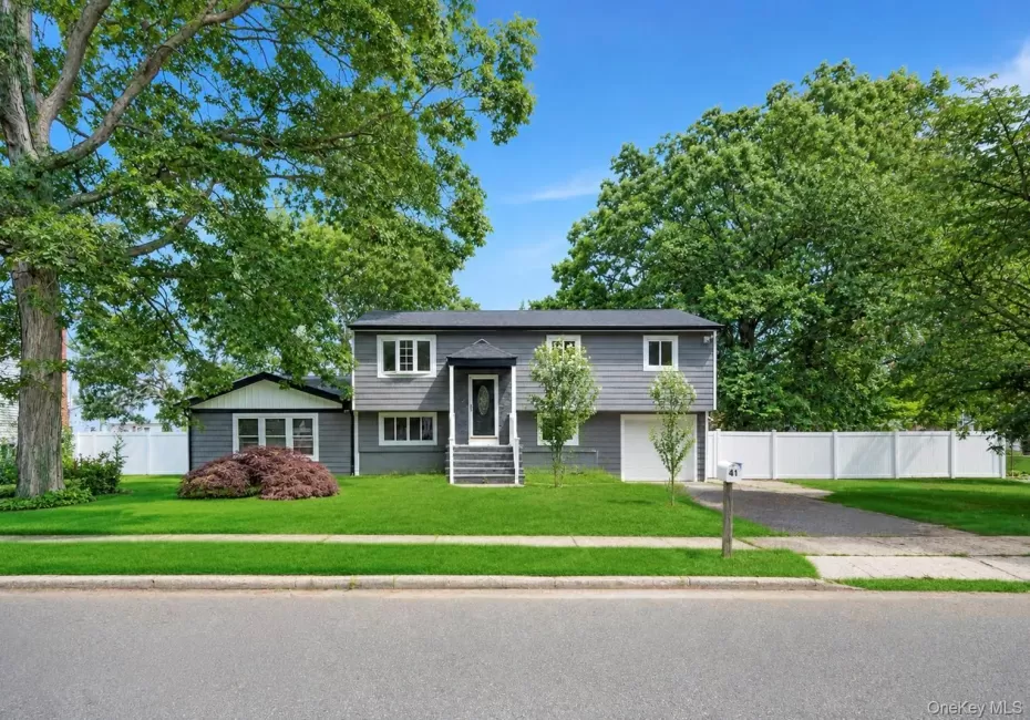 41 Madison Avenue, Babylon, NY, 7 Bedrooms Bedrooms, 14 Rooms Rooms,2 BathroomsBathrooms,Residential,For Rent,Madison,0,1034941 41 Madison Avenue, Babylon, NY, 7 Bedrooms Bedrooms, 14 Rooms Rooms,2 BathroomsBathrooms,Residential,For Rent,Madison,0,1034941