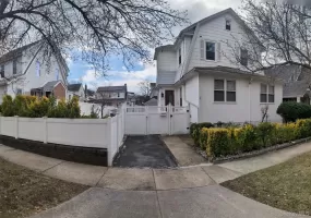 143-40 poplar Avenue, New York, NY, 4 Bedrooms Bedrooms, 9 Rooms Rooms,5 BathroomsBathrooms,Residential,For Rent,poplar,0,1036025 143-40 poplar Avenue, New York, NY, 4 Bedrooms Bedrooms, 9 Rooms Rooms,5 BathroomsBathrooms,Residential,For Rent,poplar,0,1036025