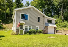667 Traver Road, Pleasant Valley, NY, 2 Bedrooms Bedrooms, 8 Rooms Rooms,1 BathroomBathrooms,Residential,For Rent,Traver,0,1036060 667 Traver Road, Pleasant Valley, NY, 2 Bedrooms Bedrooms, 8 Rooms Rooms,1 BathroomBathrooms,Residential,For Rent,Traver,0,1036060