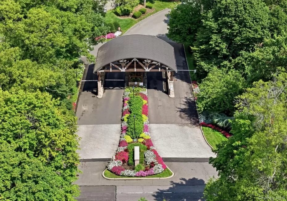 42 Country Club Drive, Oyster Bay, NY, 3 Bedrooms Bedrooms, 7 Rooms Rooms,2 BathroomsBathrooms,Residential,For Rent,Country Club,0,1036102 42 Country Club Drive, Oyster Bay, NY, 3 Bedrooms Bedrooms, 7 Rooms Rooms,2 BathroomsBathrooms,Residential,For Rent,Country Club,0,1036102