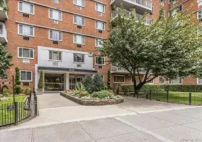 3965 52nd St, New York, NY, 1 Bedroom Bedrooms, 4 Rooms Rooms,1 BathroomBathrooms,Residential,For Rent,52nd St,0,1035763 3965 52nd St, New York, NY, 1 Bedroom Bedrooms, 4 Rooms Rooms,1 BathroomBathrooms,Residential,For Rent,52nd St,0,1035763