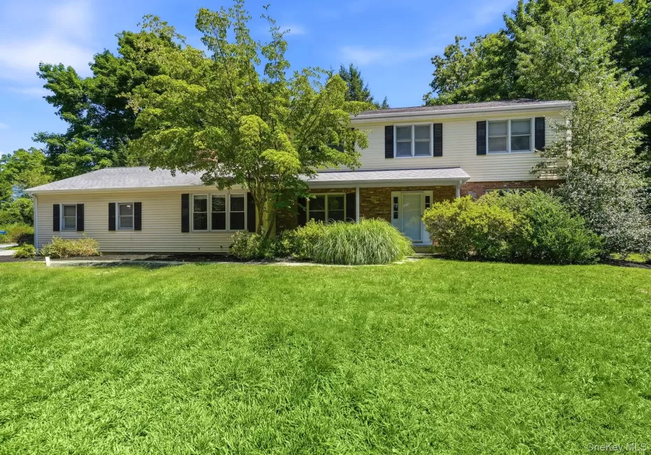 Custom 4 Bedroom Center Hall Colonial Custom 4 Bedroom Center Hall Colonial