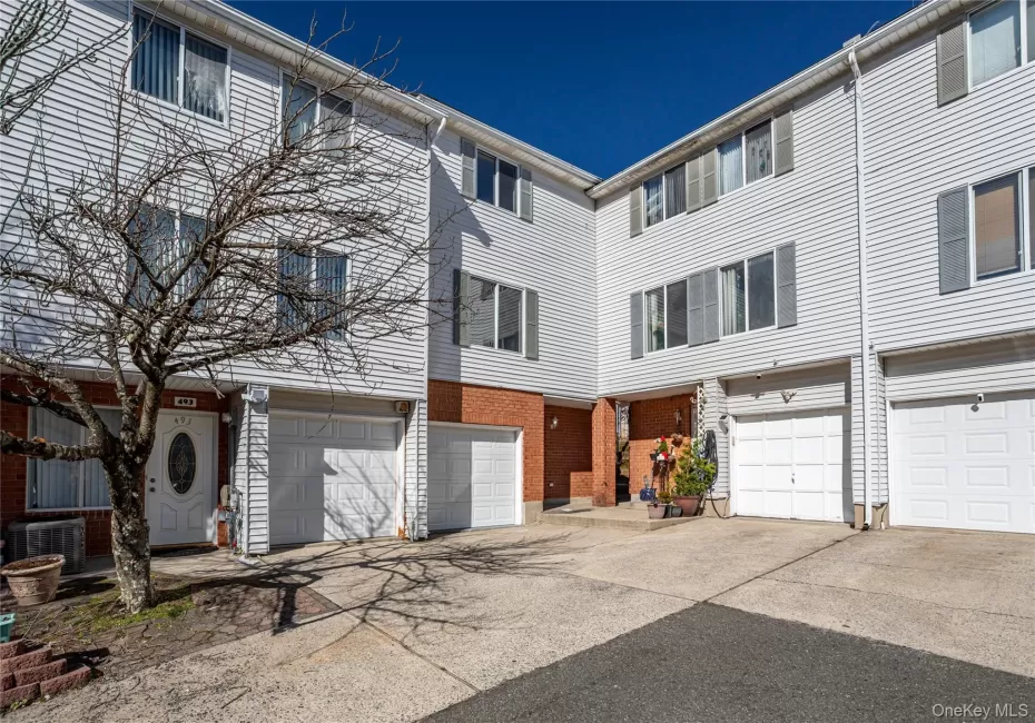 491 Ilyssa Way, New York, NY, 3 Bedrooms Bedrooms, 6 Rooms Rooms,2 BathroomsBathrooms,Residential,For Rent,Ilyssa,0,1036097 491 Ilyssa Way, New York, NY, 3 Bedrooms Bedrooms, 6 Rooms Rooms,2 BathroomsBathrooms,Residential,For Rent,Ilyssa,0,1036097