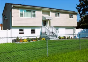 101 Monroe Street, Babylon, NY, 2 Bedrooms Bedrooms, 4 Rooms Rooms,1 BathroomBathrooms,Residential Lease,For Rent,Monroe,0,1035995 101 Monroe Street, Babylon, NY, 2 Bedrooms Bedrooms, 4 Rooms Rooms,1 BathroomBathrooms,Residential Lease,For Rent,Monroe,0,1035995