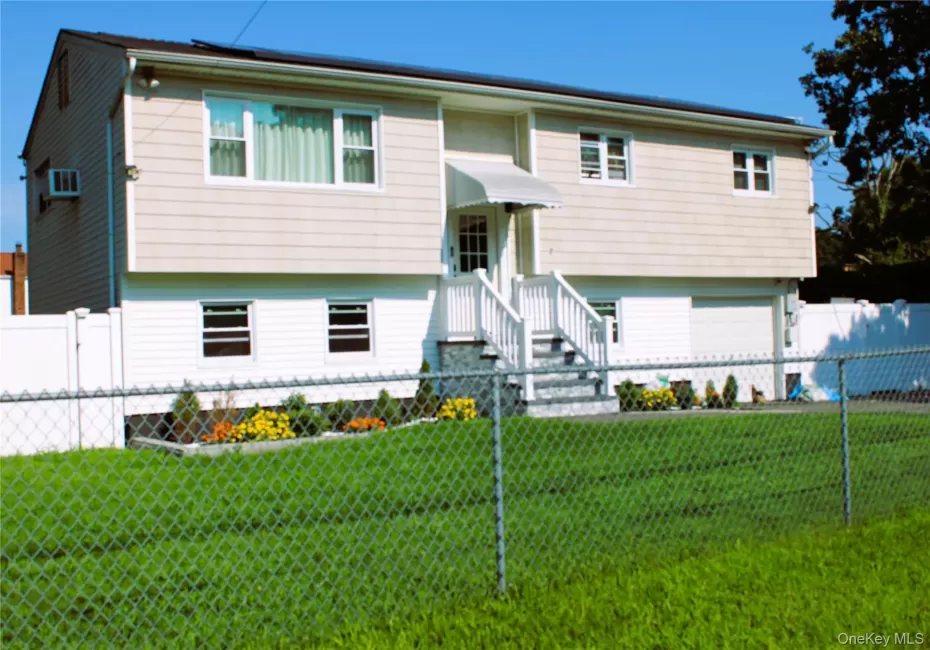 101 Monroe Street, Babylon, NY, 2 Bedrooms Bedrooms, 4 Rooms Rooms,1 BathroomBathrooms,Residential Lease,For Rent,Monroe,0,1035995 101 Monroe Street, Babylon, NY, 2 Bedrooms Bedrooms, 4 Rooms Rooms,1 BathroomBathrooms,Residential Lease,For Rent,Monroe,0,1035995