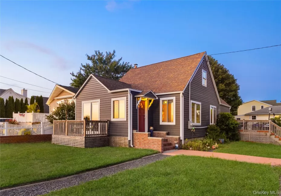 21 Grandview Drive, Brookhaven, NY, 3 Bedrooms Bedrooms, 7 Rooms Rooms,2 BathroomsBathrooms,Residential,For Rent,Grandview,0,1036116 21 Grandview Drive, Brookhaven, NY, 3 Bedrooms Bedrooms, 7 Rooms Rooms,2 BathroomsBathrooms,Residential,For Rent,Grandview,0,1036116