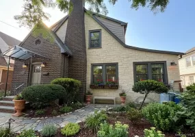 15744 Quince Avenue, New York, NY, 6 Bedrooms Bedrooms, 9 Rooms Rooms,4 BathroomsBathrooms,Residential,For Rent,Quince,0,1036324 15744 Quince Avenue, New York, NY, 6 Bedrooms Bedrooms, 9 Rooms Rooms,4 BathroomsBathrooms,Residential,For Rent,Quince,0,1036324