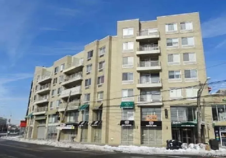 81-15 Queens, New York, NY, 1 Bedroom Bedrooms, 4 Rooms Rooms,1 BathroomBathrooms,Residential Lease,For Rent,Queens,0,1036318 81-15 Queens, New York, NY, 1 Bedroom Bedrooms, 4 Rooms Rooms,1 BathroomBathrooms,Residential Lease,For Rent,Queens,0,1036318