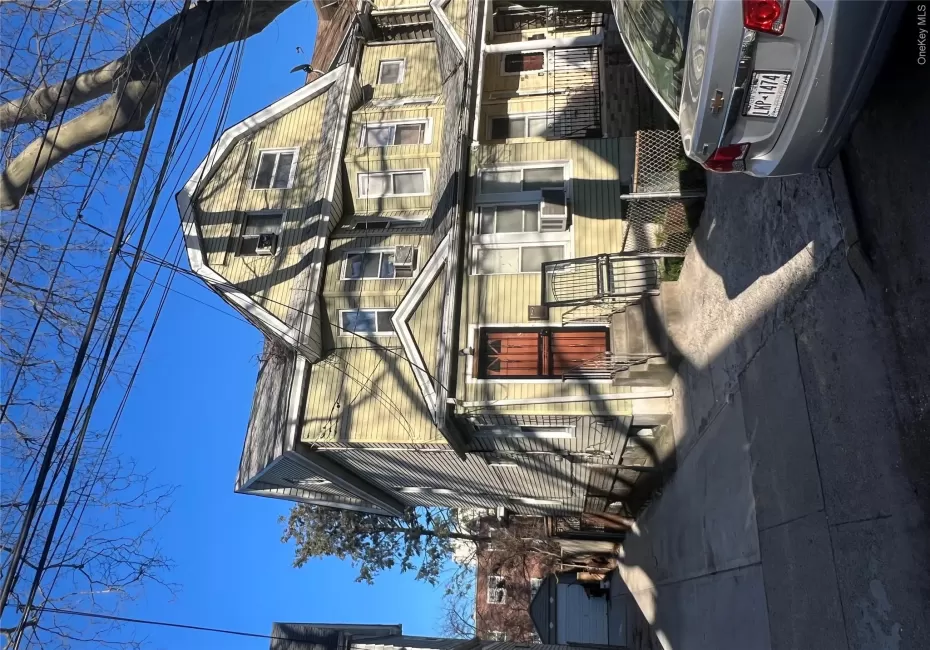 95-27 116th Street, New York, NY, 4 Bedrooms Bedrooms, 9 Rooms Rooms,1 BathroomBathrooms,Residential,For Rent,116th,0,1036239 95-27 116th Street, New York, NY, 4 Bedrooms Bedrooms, 9 Rooms Rooms,1 BathroomBathrooms,Residential,For Rent,116th,0,1036239