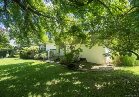 12 Ciferri Drive, Washington, NY, 4 Bedrooms Bedrooms, 7 Rooms Rooms,2 BathroomsBathrooms,Residential,For Rent,Ciferri,0,1036190 12 Ciferri Drive, Washington, NY, 4 Bedrooms Bedrooms, 7 Rooms Rooms,2 BathroomsBathrooms,Residential,For Rent,Ciferri,0,1036190