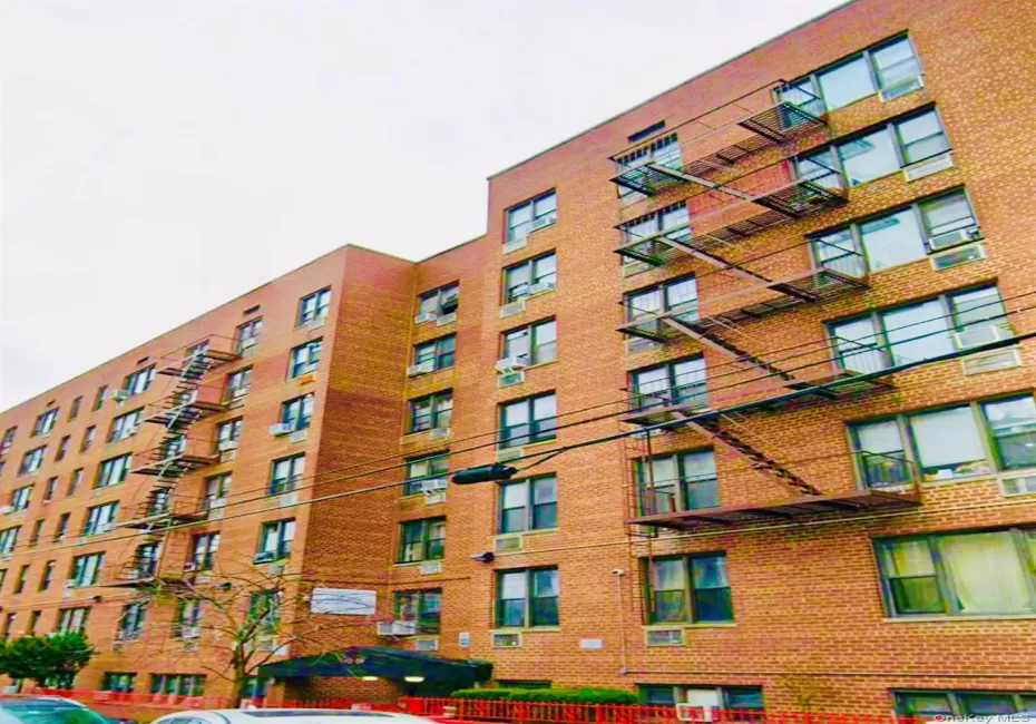 42-26 81st Street, New York, NY, 2 Rooms Rooms,1 BathroomBathrooms,Residential Lease,For Rent,81st,0,1036243 42-26 81st Street, New York, NY, 2 Rooms Rooms,1 BathroomBathrooms,Residential Lease,For Rent,81st,0,1036243