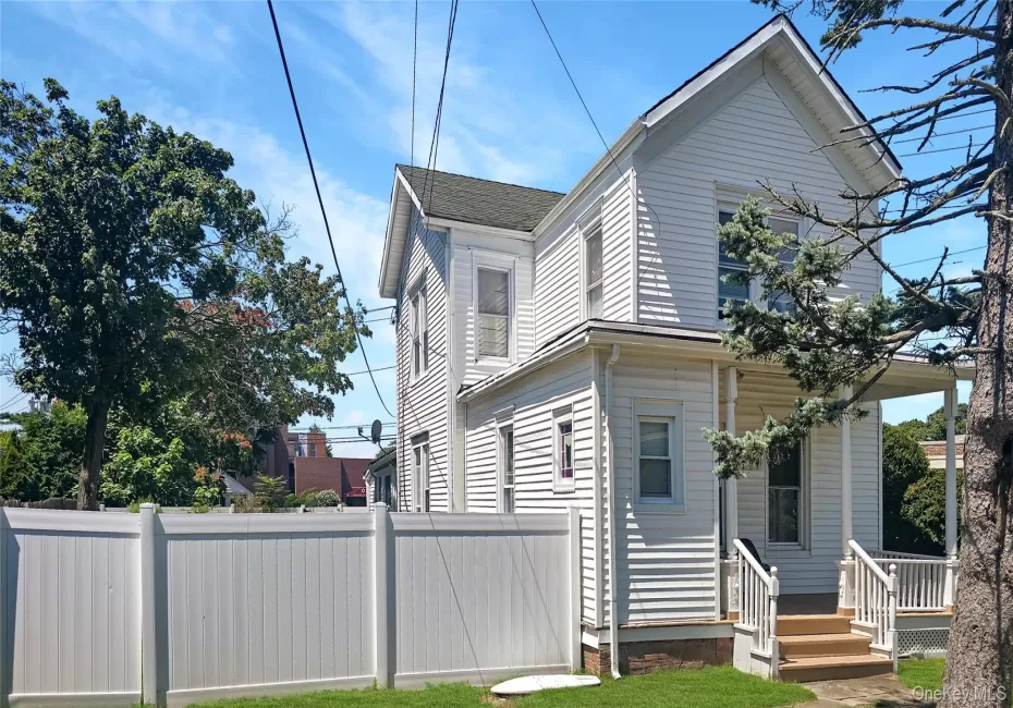 76 Oak Street, Brookhaven, NY, 5 Bedrooms Bedrooms, 9 Rooms Rooms,3 BathroomsBathrooms,Residential,For Rent,Oak,0,1036234 76 Oak Street, Brookhaven, NY, 5 Bedrooms Bedrooms, 9 Rooms Rooms,3 BathroomsBathrooms,Residential,For Rent,Oak,0,1036234