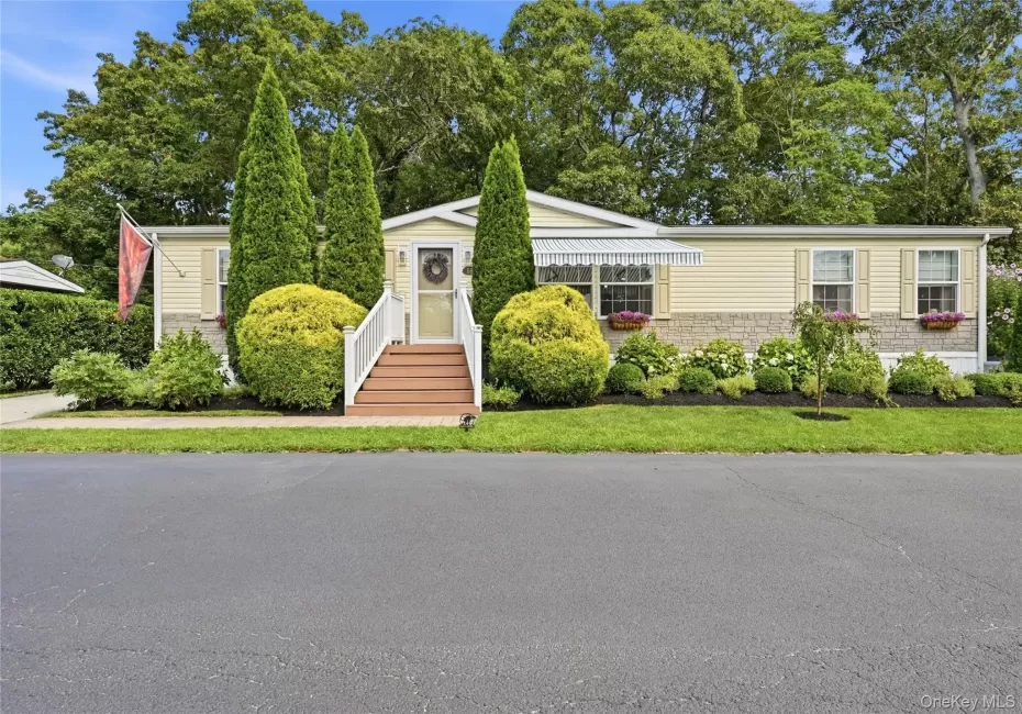 37 Unit 88 Hubbard Avenue, Riverhead, NY, 3 Bedrooms Bedrooms, 7 Rooms Rooms,2 BathroomsBathrooms,Residential,For Rent,Hubbard,0,1035667 37 Unit 88 Hubbard Avenue, Riverhead, NY, 3 Bedrooms Bedrooms, 7 Rooms Rooms,2 BathroomsBathrooms,Residential,For Rent,Hubbard,0,1035667