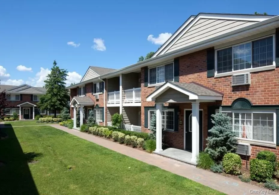 393 Great East Neck Road, Babylon, NY, 2 Bedrooms Bedrooms, 4 Rooms Rooms,1 BathroomBathrooms,Residential Lease,For Rent,Great East Neck,0,1036448 393 Great East Neck Road, Babylon, NY, 2 Bedrooms Bedrooms, 4 Rooms Rooms,1 BathroomBathrooms,Residential Lease,For Rent,Great East Neck,0,1036448