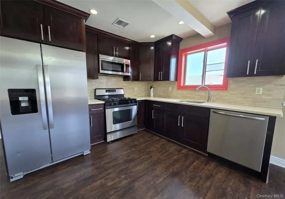 2130 Dutch Broadway, Hempstead, NY, 4 Bedrooms Bedrooms, 6 Rooms Rooms,2 BathroomsBathrooms,Residential Lease,For Rent,Dutch Broadway,0,1036290 2130 Dutch Broadway, Hempstead, NY, 4 Bedrooms Bedrooms, 6 Rooms Rooms,2 BathroomsBathrooms,Residential Lease,For Rent,Dutch Broadway,0,1036290