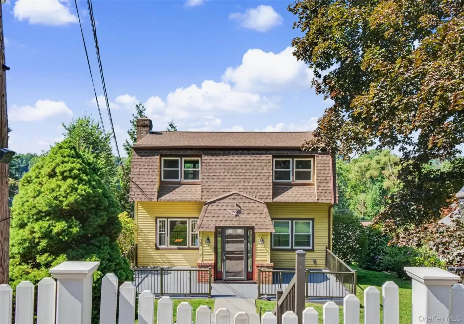 33 Grandview Drive, Carmel, NY, 3 Bedrooms Bedrooms, 7 Rooms Rooms,2 BathroomsBathrooms,Residential,For Rent,Grandview,0,1033137 33 Grandview Drive, Carmel, NY, 3 Bedrooms Bedrooms, 7 Rooms Rooms,2 BathroomsBathrooms,Residential,For Rent,Grandview,0,1033137