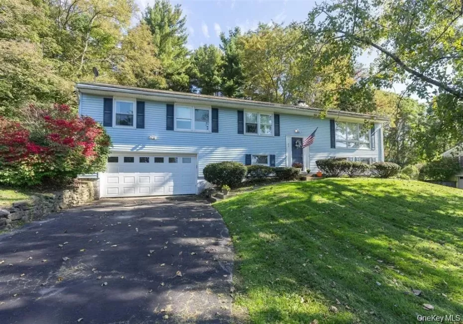 45 Clover Hill Drive, La Grange, NY, 6 Bedrooms Bedrooms, 9 Rooms Rooms,2 BathroomsBathrooms,Residential,For Rent,Clover Hill,0,1036469 45 Clover Hill Drive, La Grange, NY, 6 Bedrooms Bedrooms, 9 Rooms Rooms,2 BathroomsBathrooms,Residential,For Rent,Clover Hill,0,1036469
