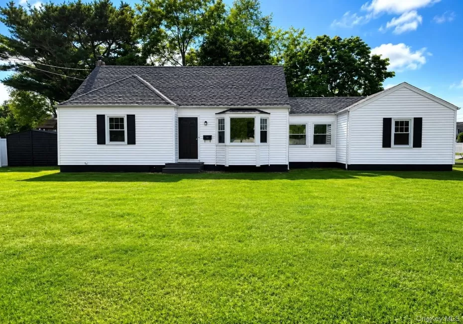 392 3rd Avenue, Islip, NY, 4 Bedrooms Bedrooms, 7 Rooms Rooms,1 BathroomBathrooms,Residential,For Rent,3rd,0,1036438 392 3rd Avenue, Islip, NY, 4 Bedrooms Bedrooms, 7 Rooms Rooms,1 BathroomBathrooms,Residential,For Rent,3rd,0,1036438