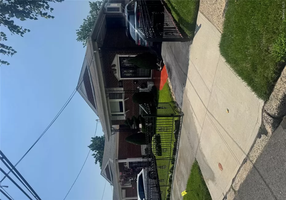 18618 140th Avenue, New York, NY, 5 Bedrooms Bedrooms, 8 Rooms Rooms,2 BathroomsBathrooms,Residential,For Rent,140th,0,1036575 18618 140th Avenue, New York, NY, 5 Bedrooms Bedrooms, 8 Rooms Rooms,2 BathroomsBathrooms,Residential,For Rent,140th,0,1036575