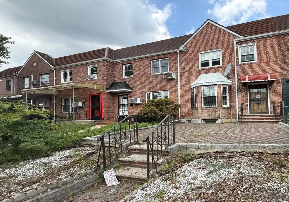 14449 75th Avenue, New York, NY, 3 Bedrooms Bedrooms, 7 Rooms Rooms,1 BathroomBathrooms,Residential,For Rent,75th,0,1033773 14449 75th Avenue, New York, NY, 3 Bedrooms Bedrooms, 7 Rooms Rooms,1 BathroomBathrooms,Residential,For Rent,75th,0,1033773