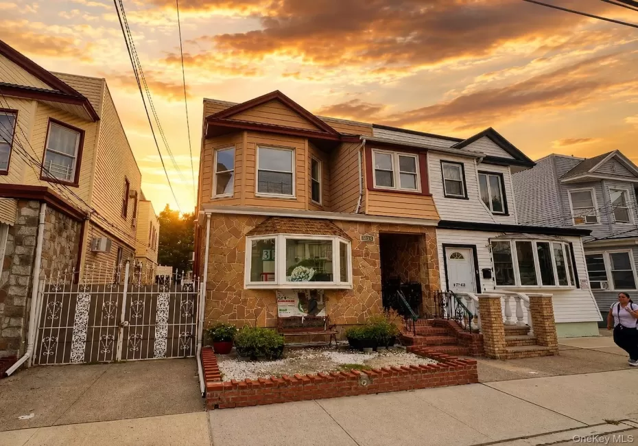 10716 112th Street, New York, NY, 3 Bedrooms Bedrooms, 5 Rooms Rooms,1 BathroomBathrooms,Residential Lease,For Rent,112th,0,955011 10716 112th Street, New York, NY, 3 Bedrooms Bedrooms, 5 Rooms Rooms,1 BathroomBathrooms,Residential Lease,For Rent,112th,0,955011