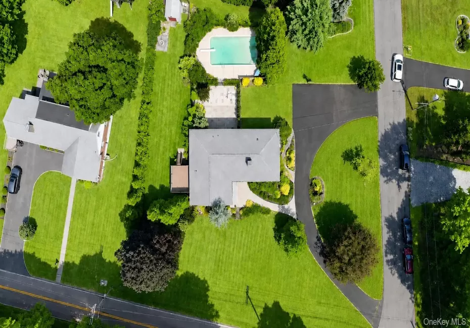 Birds eye view of 236 Westlake Drive Birds eye view of 236 Westlake Drive