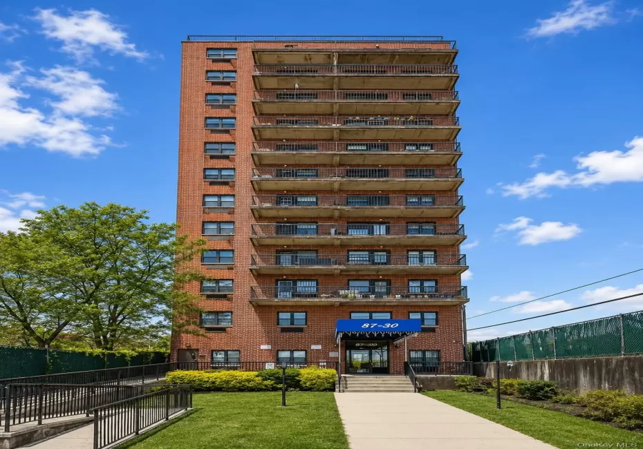 87-30 62nd Avenue, New York, NY, 2 Rooms Rooms,1 BathroomBathrooms,Residential,For Rent,62nd,0,1036390 87-30 62nd Avenue, New York, NY, 2 Rooms Rooms,1 BathroomBathrooms,Residential,For Rent,62nd,0,1036390
