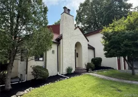 1 Sunset Drive, Ramapo, NY, 7 Bedrooms Bedrooms, 9 Rooms Rooms,3 BathroomsBathrooms,Residential,For Rent,Sunset,0,1036633 1 Sunset Drive, Ramapo, NY, 7 Bedrooms Bedrooms, 9 Rooms Rooms,3 BathroomsBathrooms,Residential,For Rent,Sunset,0,1036633