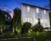 Welcome to 32 Deerfield Avenue!Virtual Stage Welcome to 32 Deerfield Avenue!Virtual Stage
