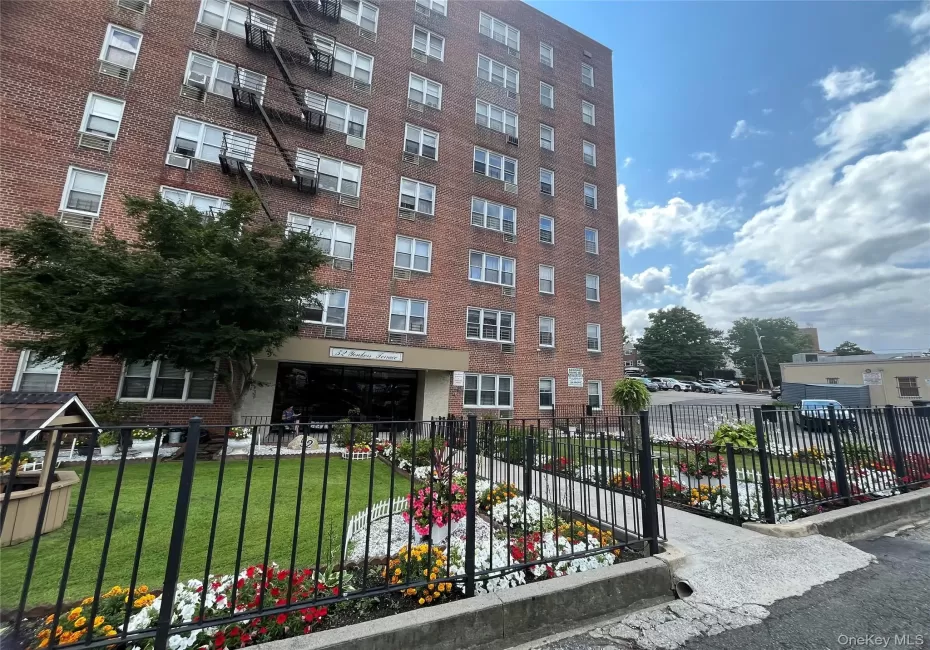 52 Yonkers Terrace, Yonkers, NY, 1 Bedroom Bedrooms, 3 Rooms Rooms,1 BathroomBathrooms,Residential Lease,For Rent,Yonkers,0,1032644 52 Yonkers Terrace, Yonkers, NY, 1 Bedroom Bedrooms, 3 Rooms Rooms,1 BathroomBathrooms,Residential Lease,For Rent,Yonkers,0,1032644