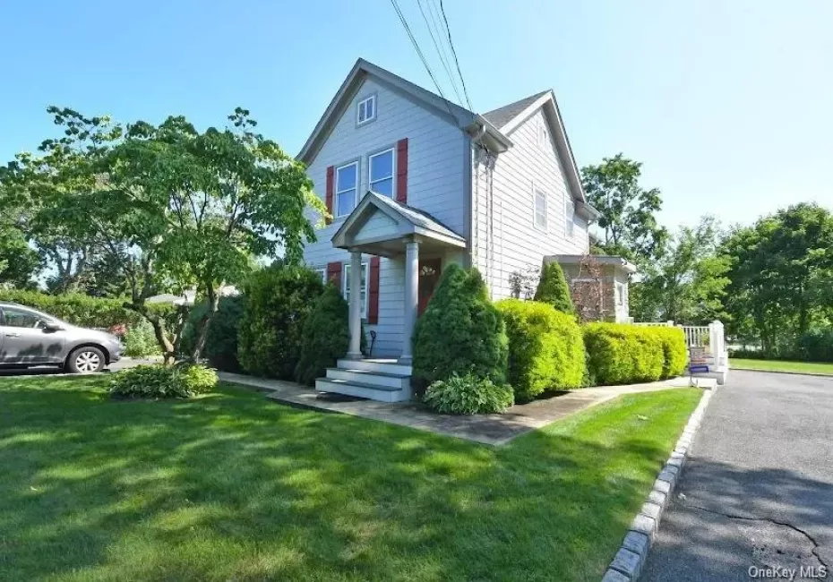 478 Marcy Avenue, Riverhead, NY, 4 Bedrooms Bedrooms, 8 Rooms Rooms,3 BathroomsBathrooms,Residential,For Rent,Marcy,0,1036857 478 Marcy Avenue, Riverhead, NY, 4 Bedrooms Bedrooms, 8 Rooms Rooms,3 BathroomsBathrooms,Residential,For Rent,Marcy,0,1036857
