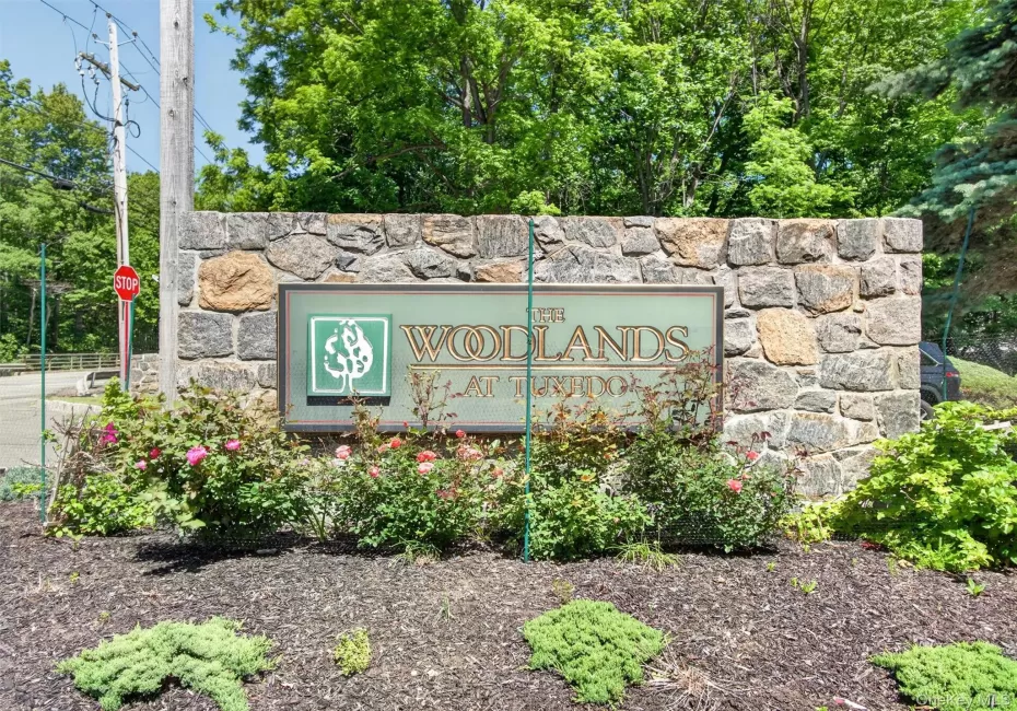 Professionally landscaped entrance monument. Professionally landscaped entrance monument.