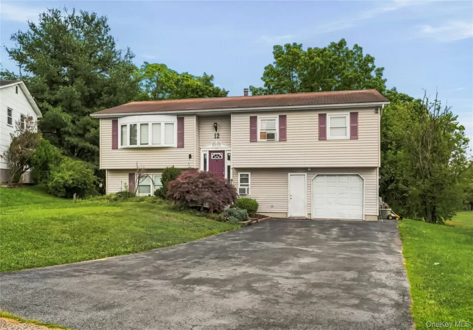 12 Veteran Circle, Monroe, NY, 4 Bedrooms Bedrooms, 8 Rooms Rooms,2 BathroomsBathrooms,Residential,For Rent,Veteran,0,1035897 12 Veteran Circle, Monroe, NY, 4 Bedrooms Bedrooms, 8 Rooms Rooms,2 BathroomsBathrooms,Residential,For Rent,Veteran,0,1035897