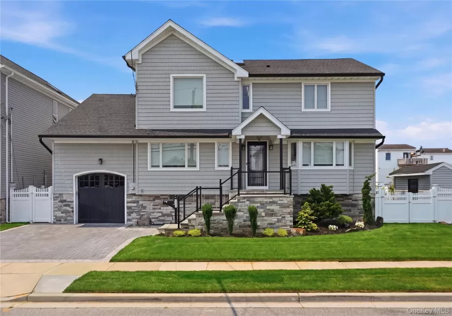 905 6th Street, Babylon, NY, 4 Bedrooms Bedrooms, 9 Rooms Rooms,2 BathroomsBathrooms,Residential,For Rent,6th,0,1033421 905 6th Street, Babylon, NY, 4 Bedrooms Bedrooms, 9 Rooms Rooms,2 BathroomsBathrooms,Residential,For Rent,6th,0,1033421