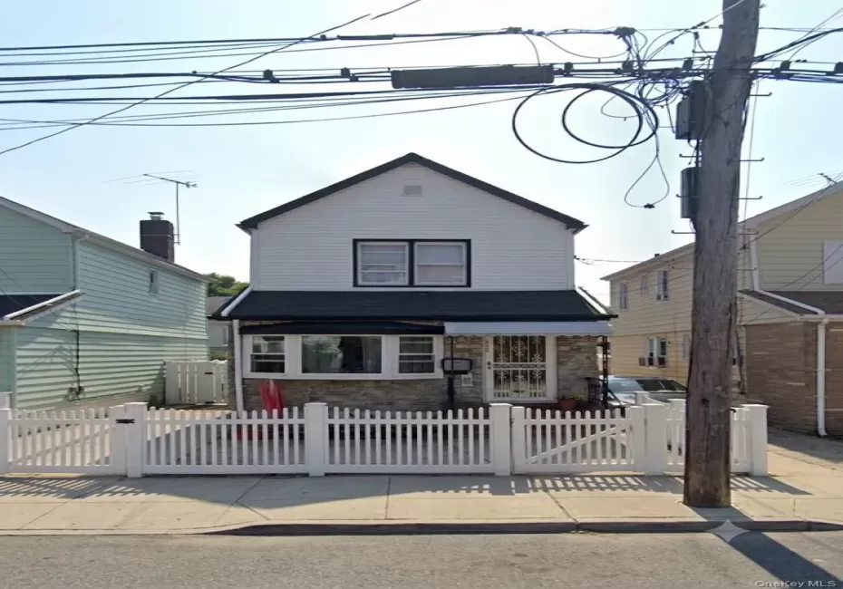 92-10 212th Place, New York, NY, 2 Bedrooms Bedrooms, 8 Rooms Rooms,1 BathroomBathrooms,Residential,For Rent,212th,0,1036805 92-10 212th Place, New York, NY, 2 Bedrooms Bedrooms, 8 Rooms Rooms,1 BathroomBathrooms,Residential,For Rent,212th,0,1036805