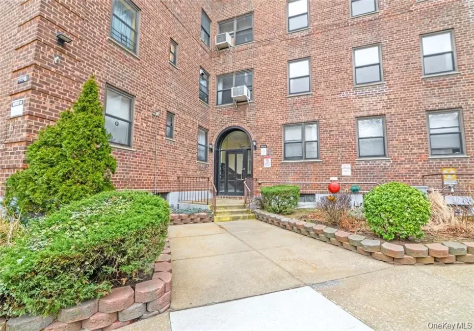 140-14 28th Road, New York, NY, 1 Bedroom Bedrooms, 4 Rooms Rooms,1 BathroomBathrooms,Residential,For Rent,28th,0,1036202 140-14 28th Road, New York, NY, 1 Bedroom Bedrooms, 4 Rooms Rooms,1 BathroomBathrooms,Residential,For Rent,28th,0,1036202