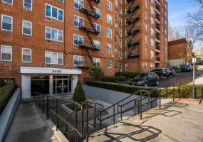 5425 Valles Avenue, New York, NY, 2 Bedrooms Bedrooms, 4 Rooms Rooms,1 BathroomBathrooms,Residential,For Rent,Valles,0,1036091 5425 Valles Avenue, New York, NY, 2 Bedrooms Bedrooms, 4 Rooms Rooms,1 BathroomBathrooms,Residential,For Rent,Valles,0,1036091