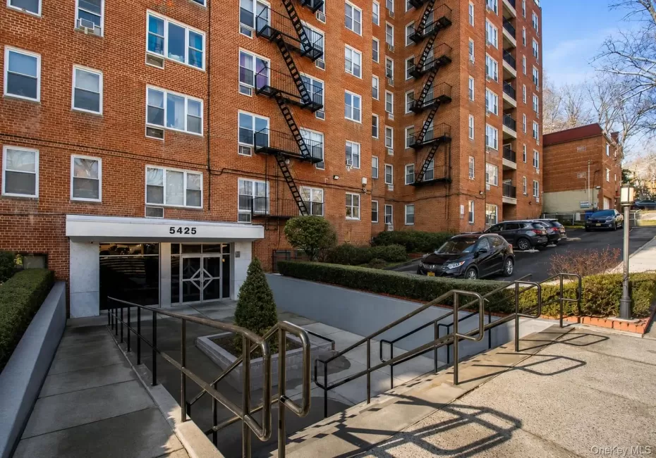 5425 Valles Avenue, New York, NY, 2 Bedrooms Bedrooms, 4 Rooms Rooms,1 BathroomBathrooms,Residential,For Rent,Valles,0,1036091 5425 Valles Avenue, New York, NY, 2 Bedrooms Bedrooms, 4 Rooms Rooms,1 BathroomBathrooms,Residential,For Rent,Valles,0,1036091