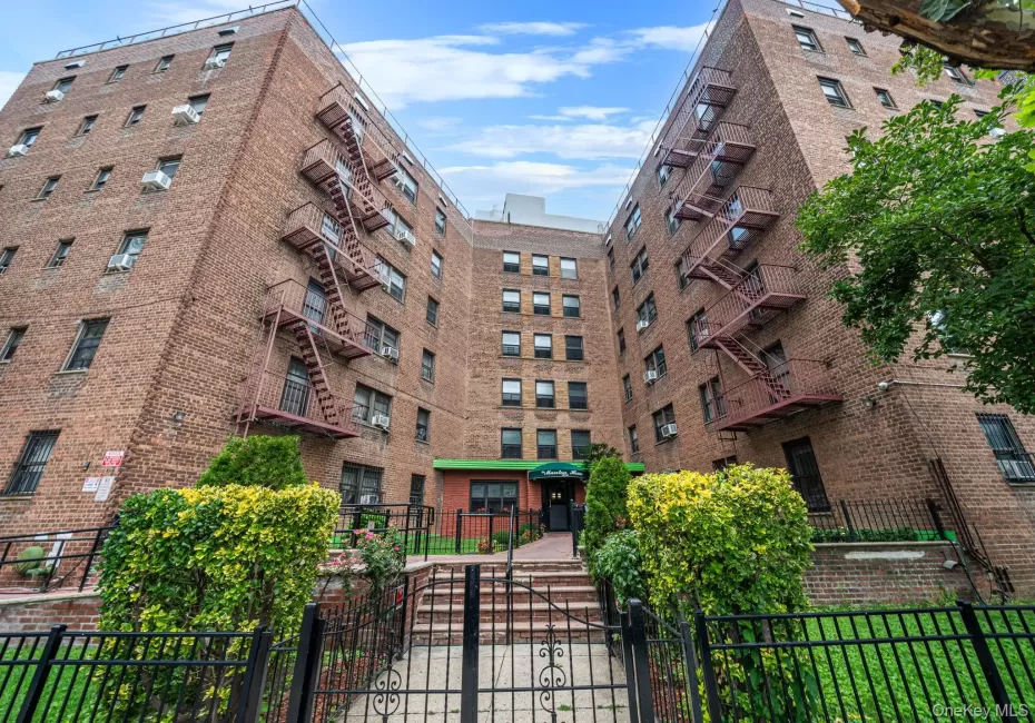 139-05 85 Drive, New York, NY, 1 Bedroom Bedrooms, 5 Rooms Rooms,1 BathroomBathrooms,Residential,For Rent,85,0,1037009 139-05 85 Drive, New York, NY, 1 Bedroom Bedrooms, 5 Rooms Rooms,1 BathroomBathrooms,Residential,For Rent,85,0,1037009
