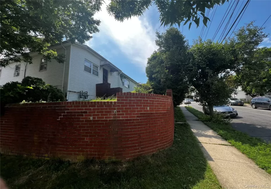 101 Sterling Avenue, Yonkers, NY, 3 Bedrooms Bedrooms, 6 Rooms Rooms,2 BathroomsBathrooms,Residential Lease,For Rent,Sterling,0,1033430 101 Sterling Avenue, Yonkers, NY, 3 Bedrooms Bedrooms, 6 Rooms Rooms,2 BathroomsBathrooms,Residential Lease,For Rent,Sterling,0,1033430